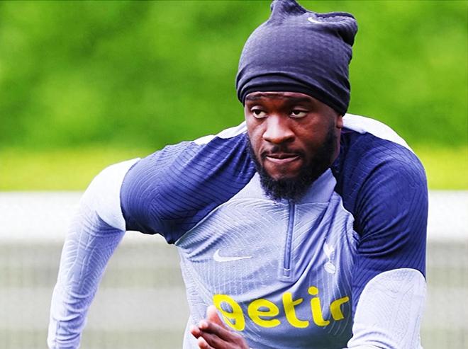 ayx爱游戏在线入口-包含里尔迎社区盾关键赛，加时末段官宣签约，态度坚定，年轻球员得到机会的词条